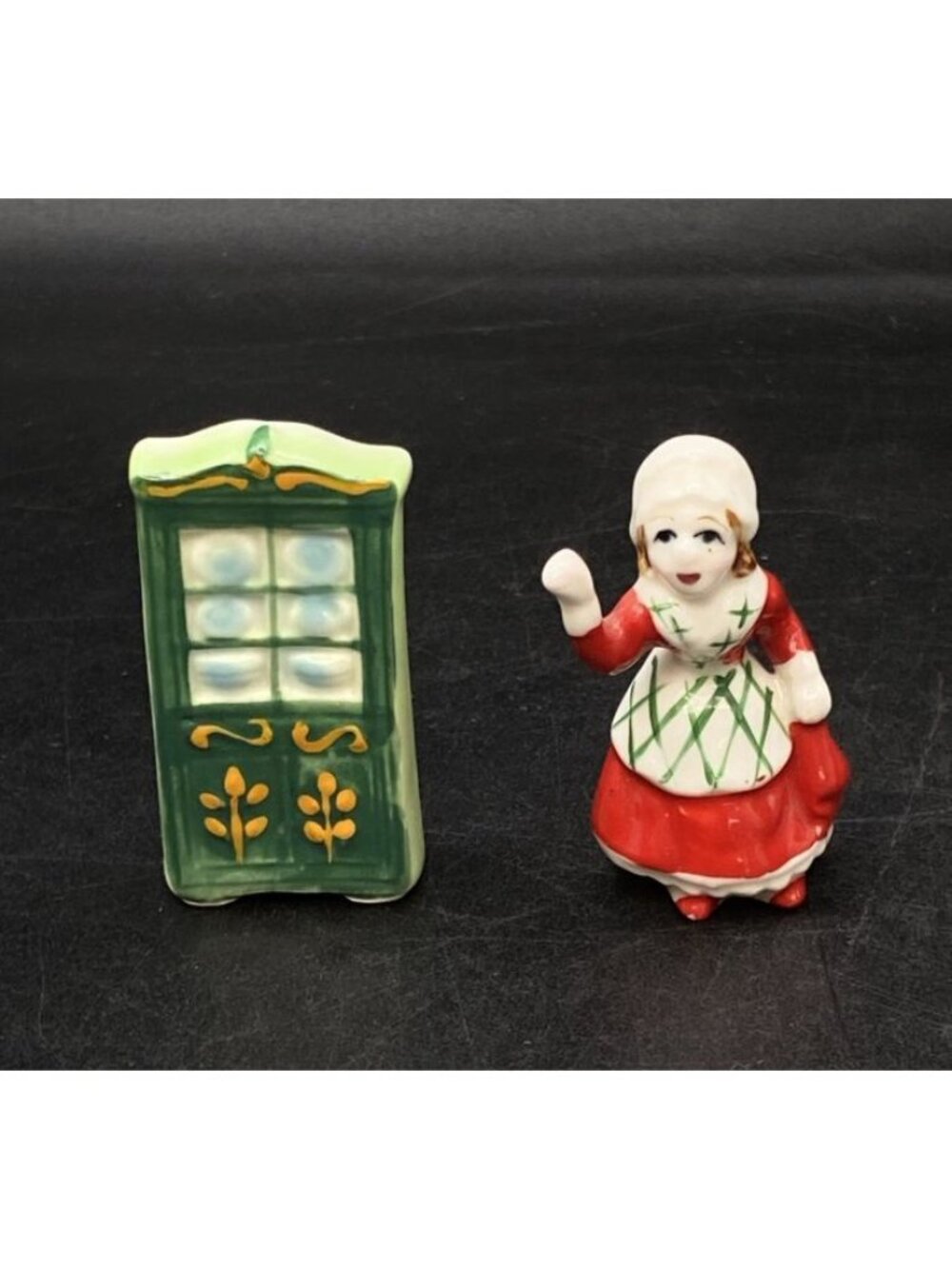 Bridge Miniature Old Mother Hubbard Cupboard Bone China Figurine Japan